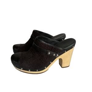 UGG  Black  Tweed Wooden Clog Mules Heels Women’s Size 9